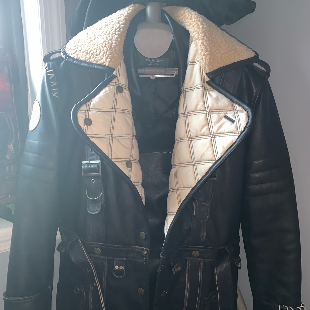 Trench Coat (Fallout 4) - Picture 3 of 4